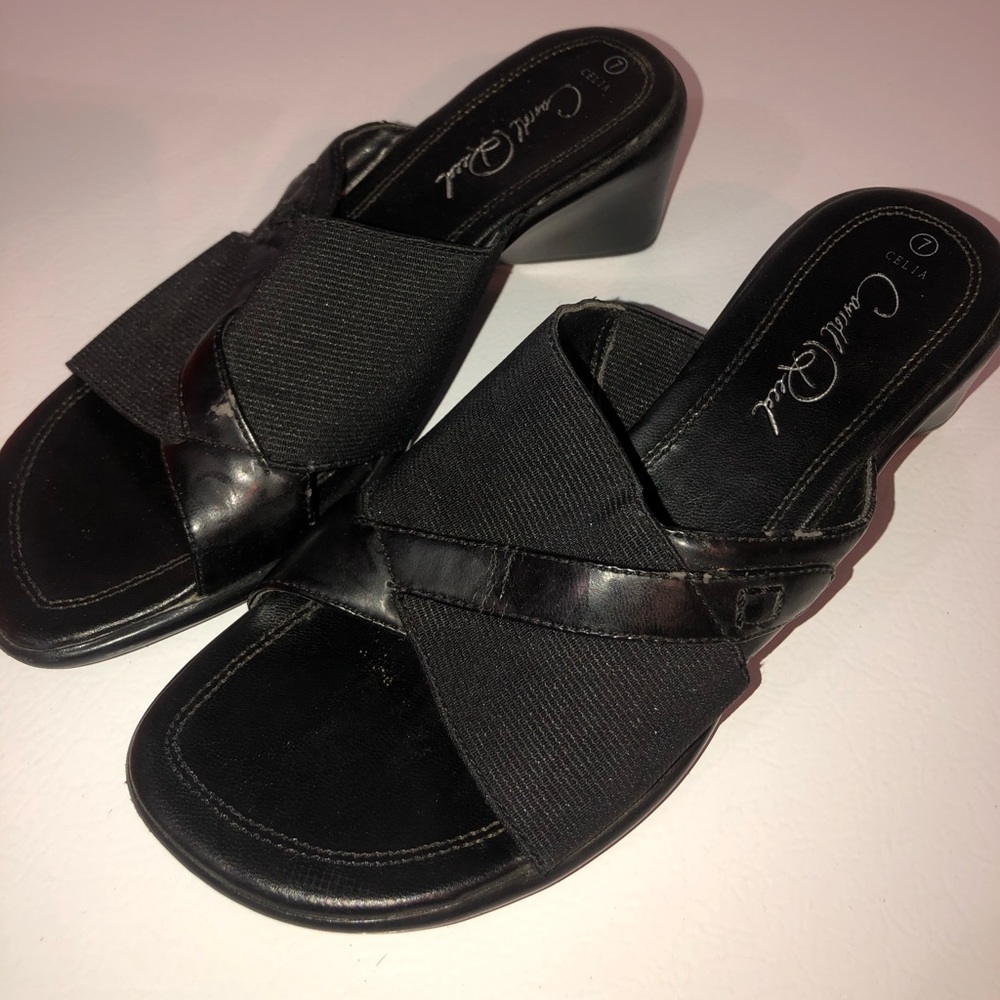 Carrol Reed Celia slip ons Sz 7 Black